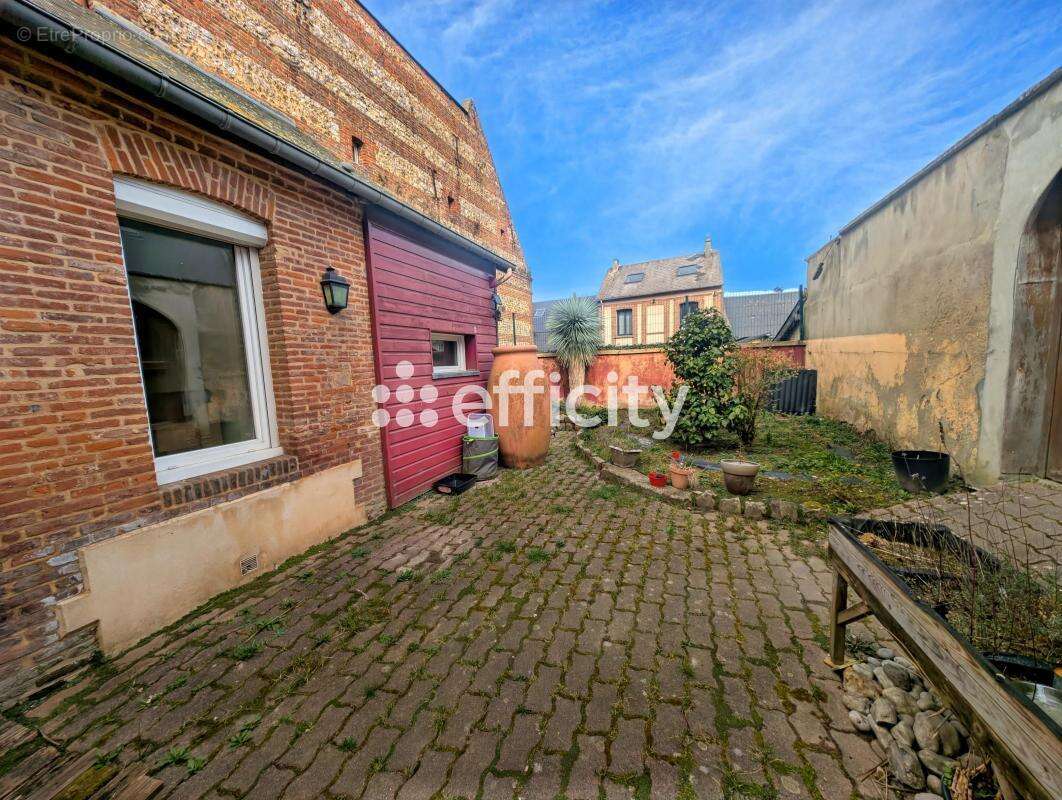 Maison à CANY-BARVILLE