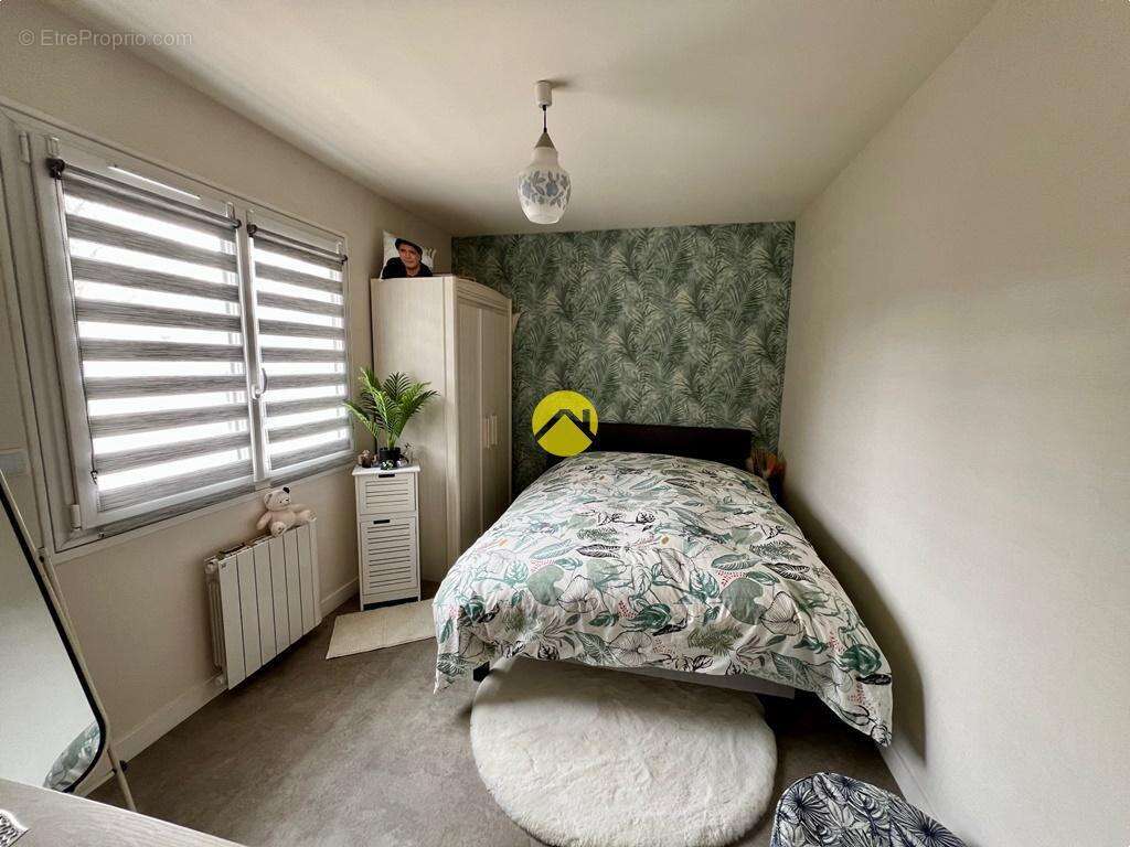 Maison à SAINT-AMAND-EN-PUISAYE