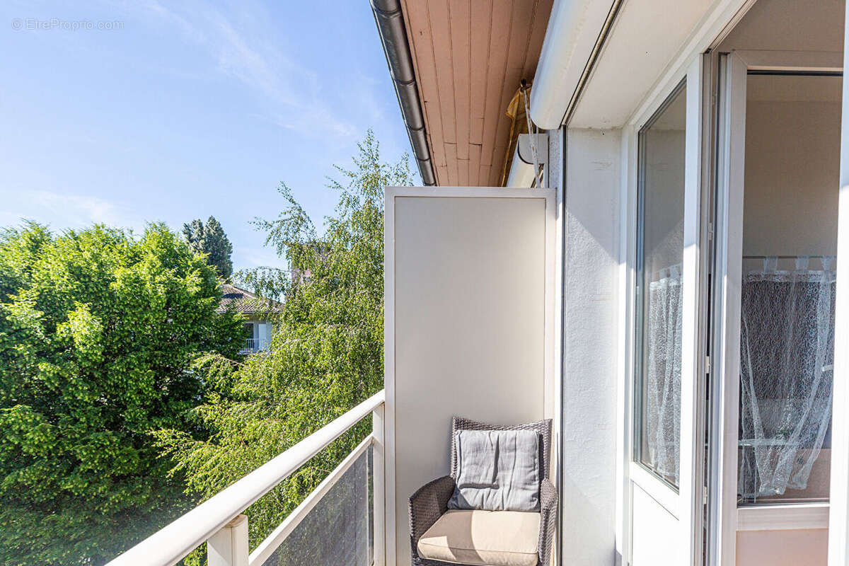 Agence immobiliere laforet - exclusivite - "fusain" - annecy le vieux / albigny - appartement t3 de 56.45m² - balcon - cave - de - photo 2