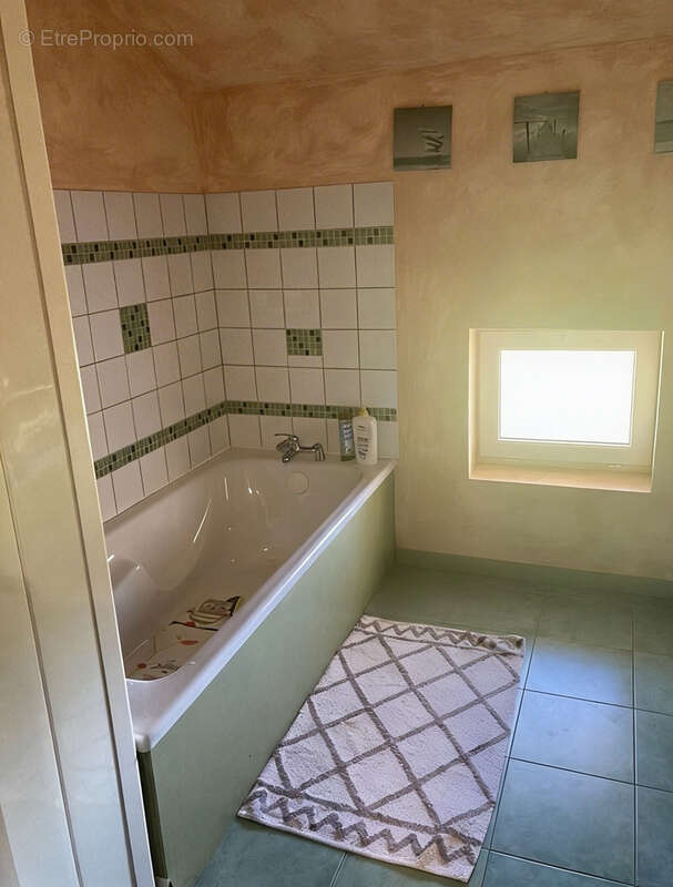 Maison à CHAMPNIERS