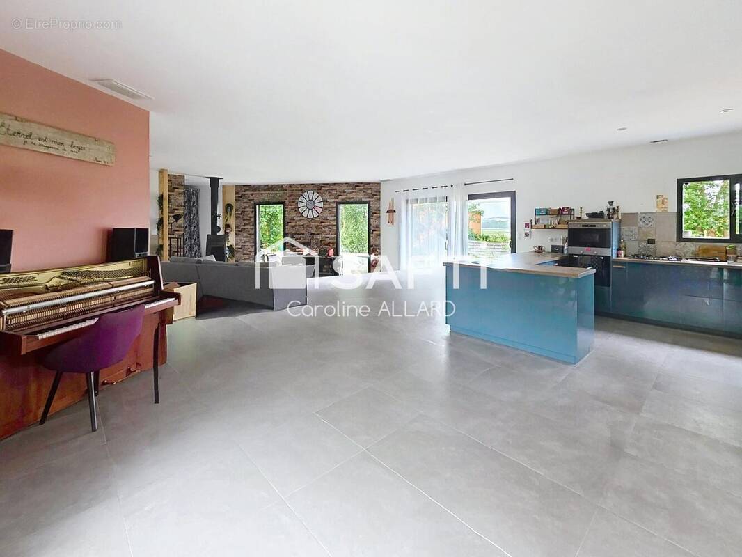 Photo 1 - Maison à LOMBEZ