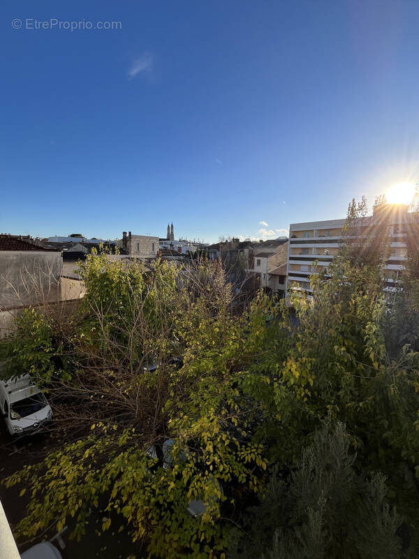 Appartement à BORDEAUX