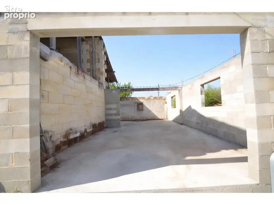 Maison 4 pièces 200 m² à vendre à Chamadelle (33230) - photo 4