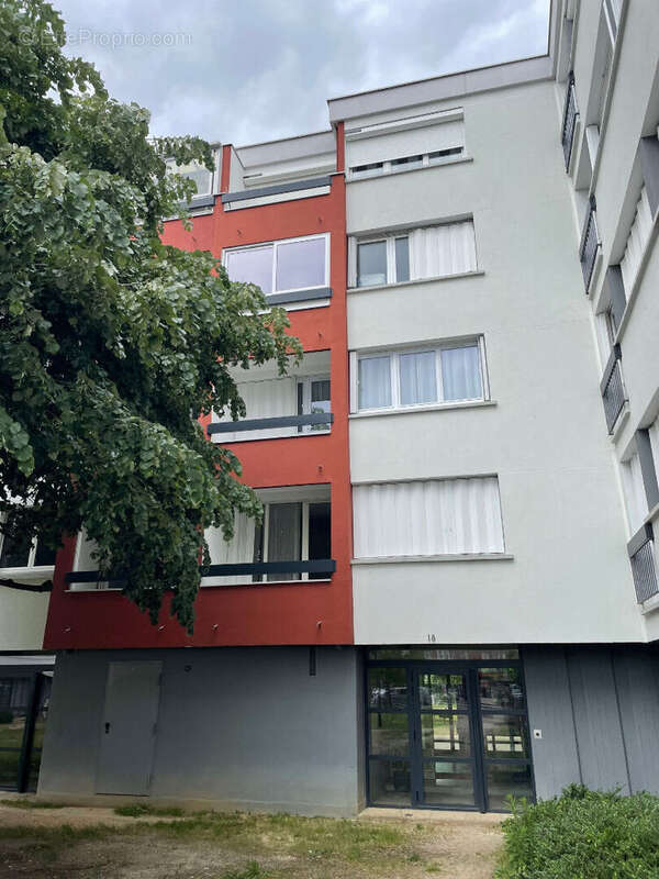 Appartement à FLEURY-LES-AUBRAIS