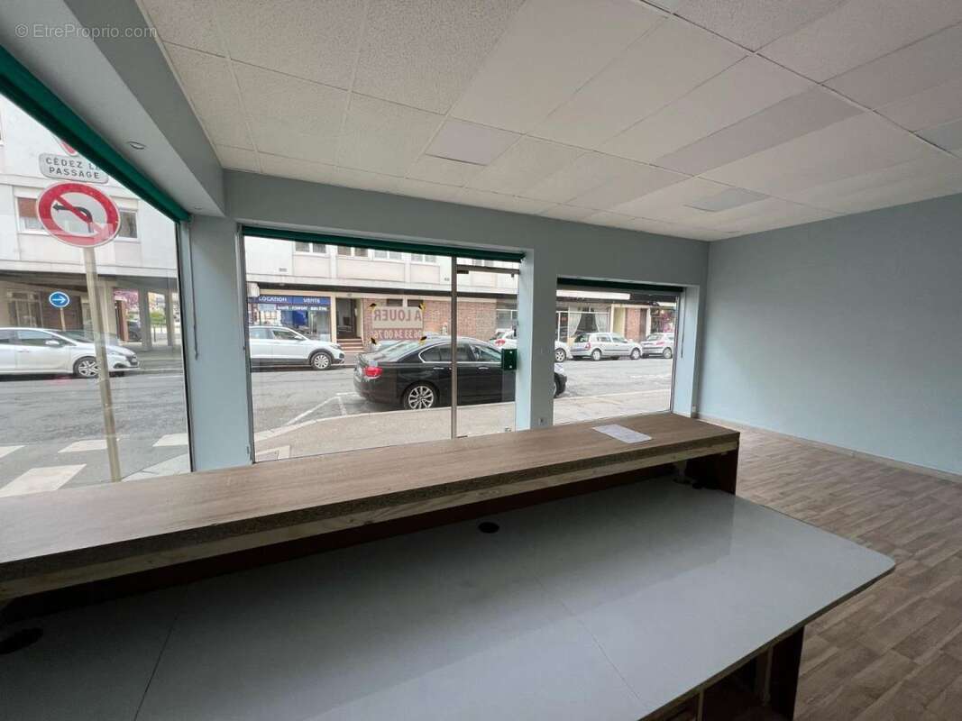 Commerce 69 m² à Lisieux  - photo 3
