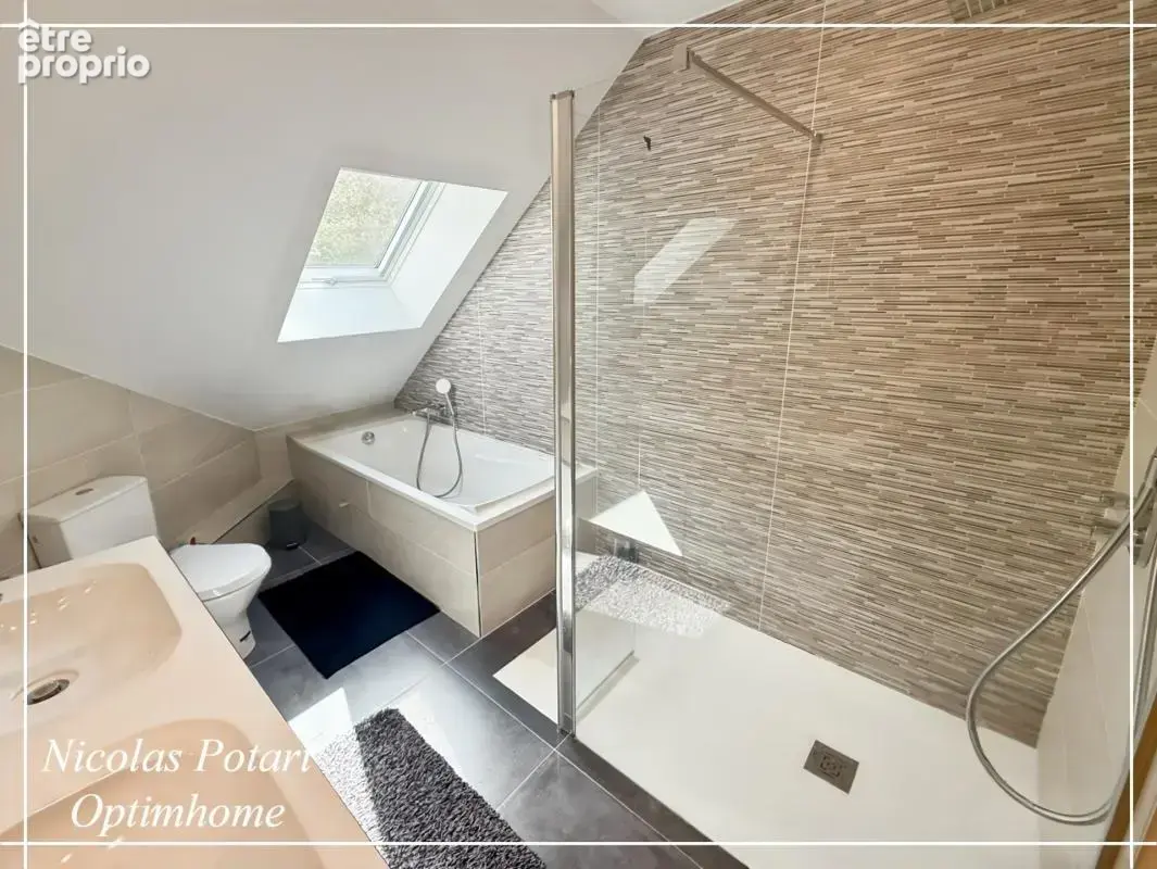 Élégante propriété contemporaine avec piscine – Prestations d’exception à Lacroix-Saint-Ouen - photo 17