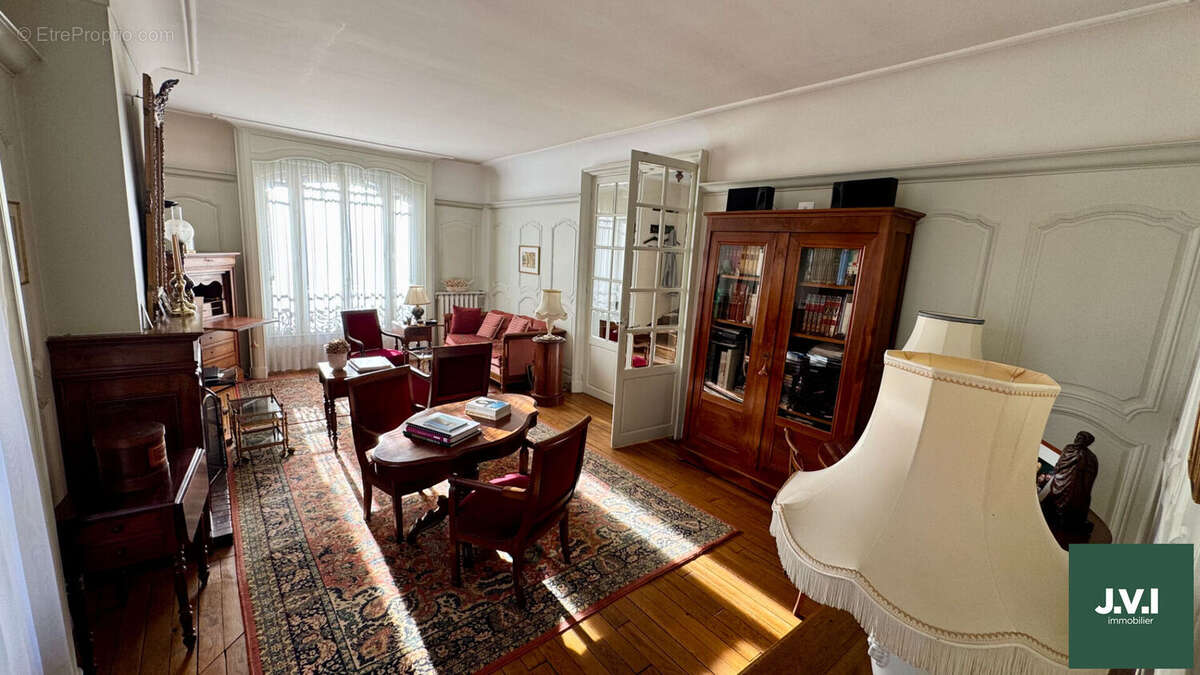 Maison à ENGHIEN-LES-BAINS