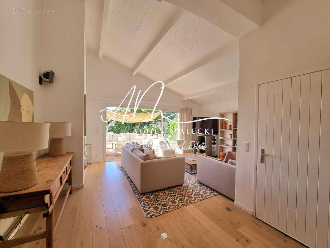 Maison à LA CROIX-VALMER