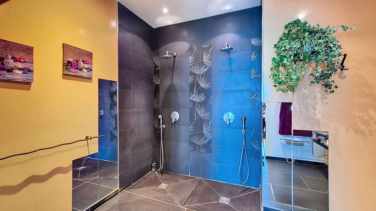 Villa contemporaine familiale de 220 m² en fond d'impasse, au calme et sans vis-à-vis - photo 13