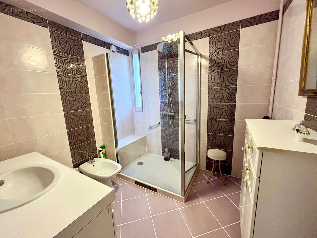 Appartement à SAINT-MAUR-DES-FOSSES