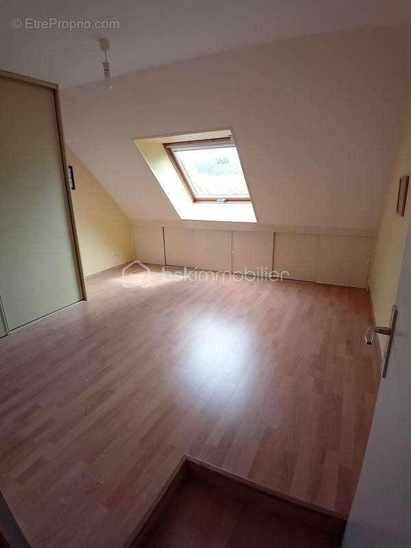 Maison familiale 6 pièces-150 m2-5 chambres-Sous-sol complet enterré-Impasse-Sans mitoyenneté - photo 13