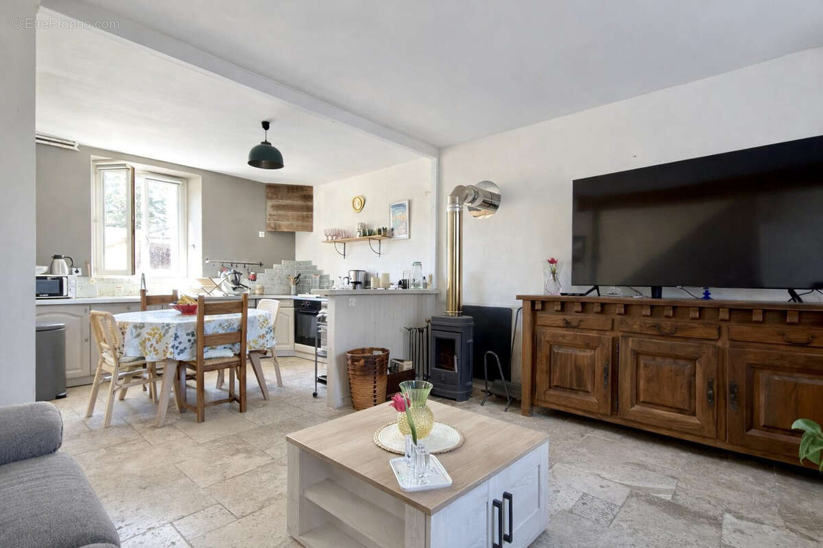 Maison 115 m² à Randan  - photo 2