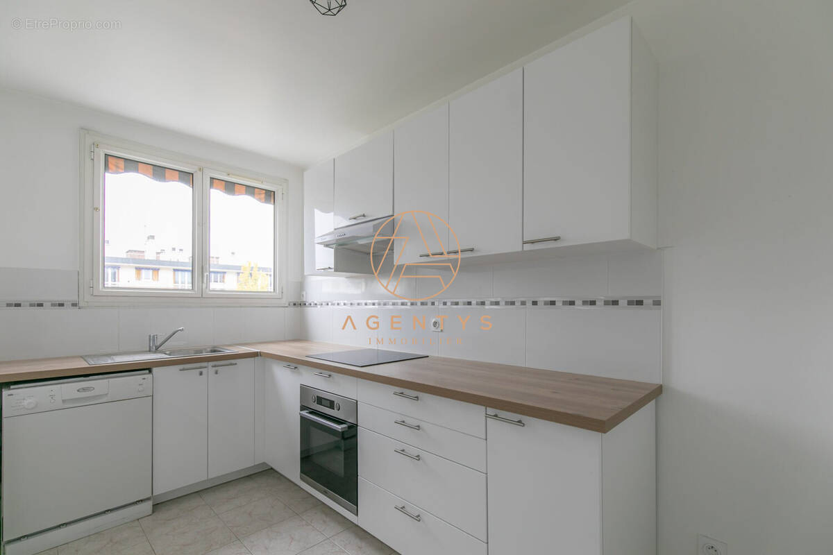 Appartement à SAINT-MAUR-DES-FOSSES