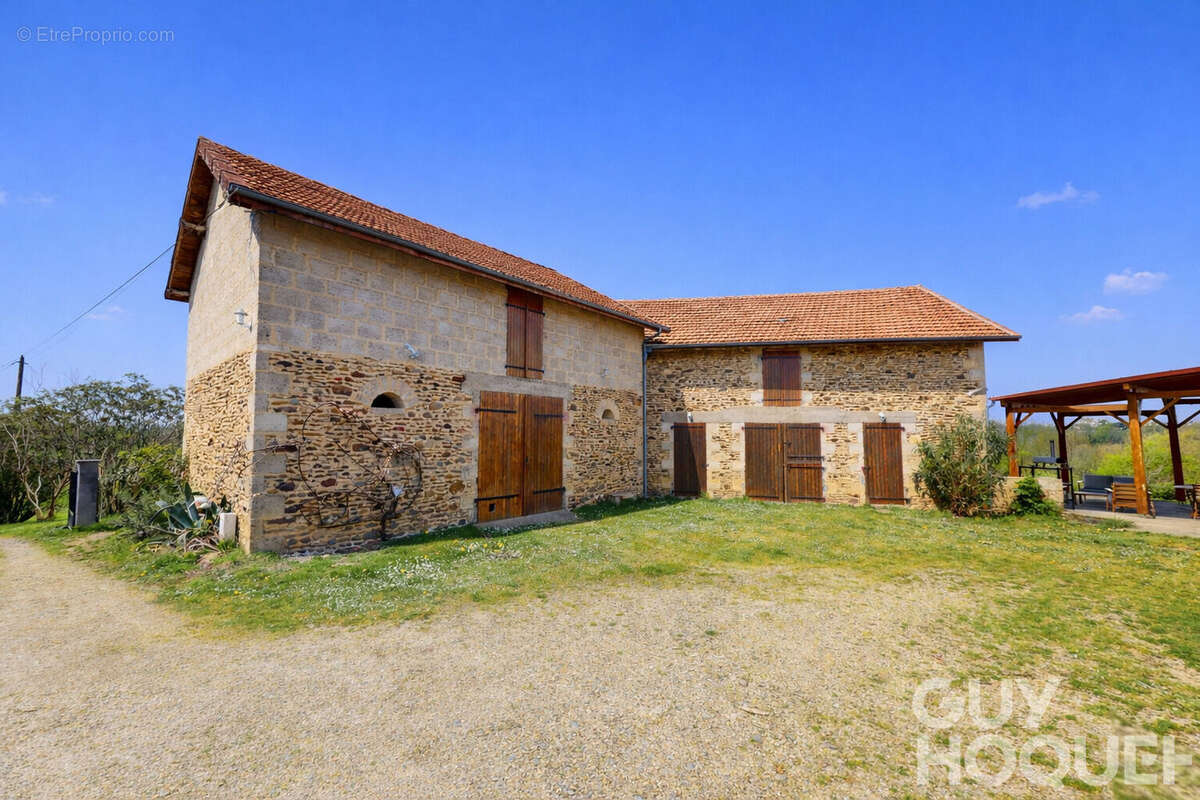 Maison à HAGETMAU
