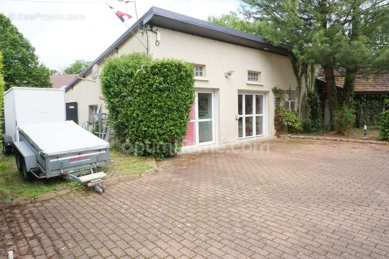 Maison à vendre 6 pièces climatisées, piscine  + local professionnel à COULEVON (70) - photo 8