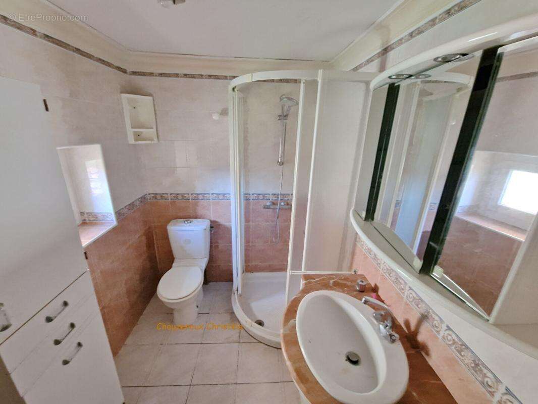 24290 Sergeac : Ensemble immobilier en pierre du pays - photo 10