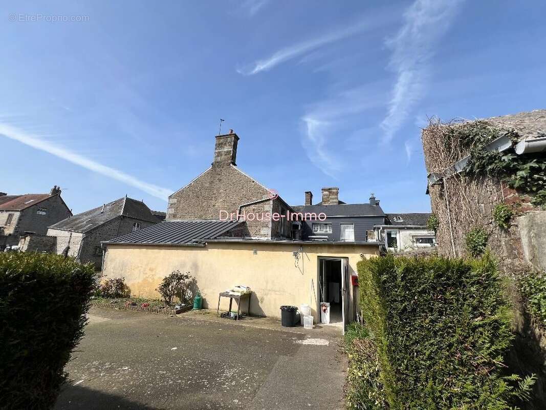 Maison à LA LANDE-PATRY
