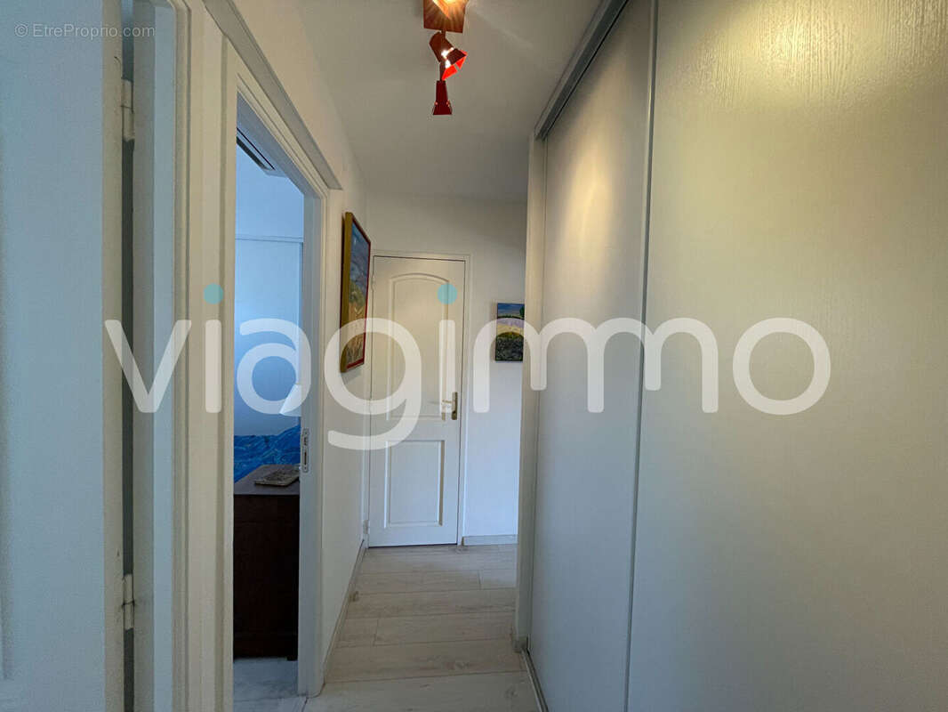 Appartement à HYERES