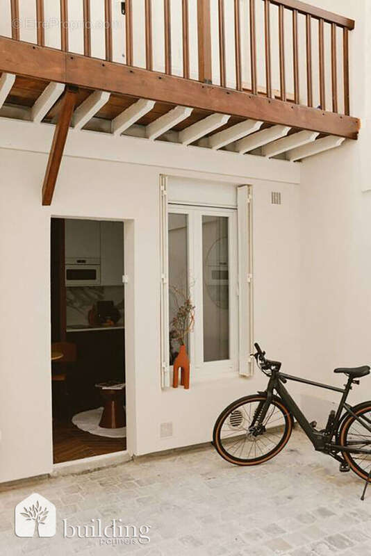 Appartement à PARIS-17E