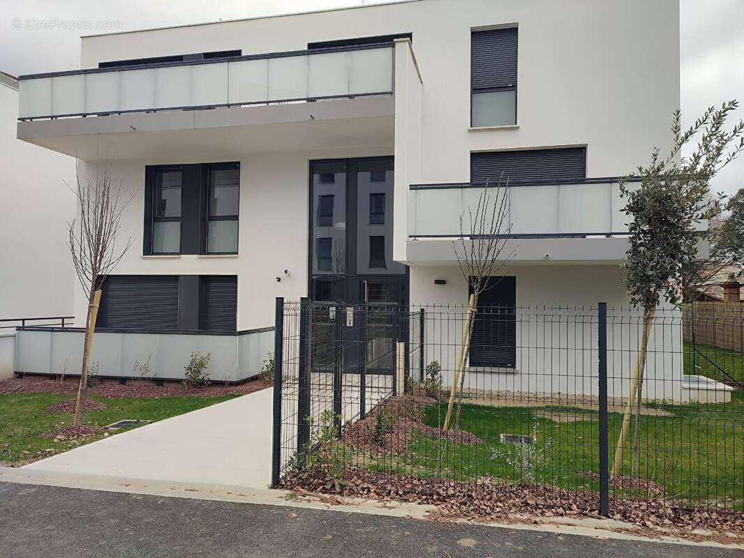 APPARTEMENT T4 + Grande Terrasse - Ramonville Saint Agne - photo 2