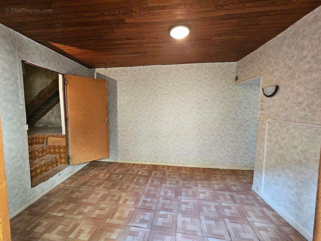 Maison de village - Extérieur - Beau potentiel - photo 9