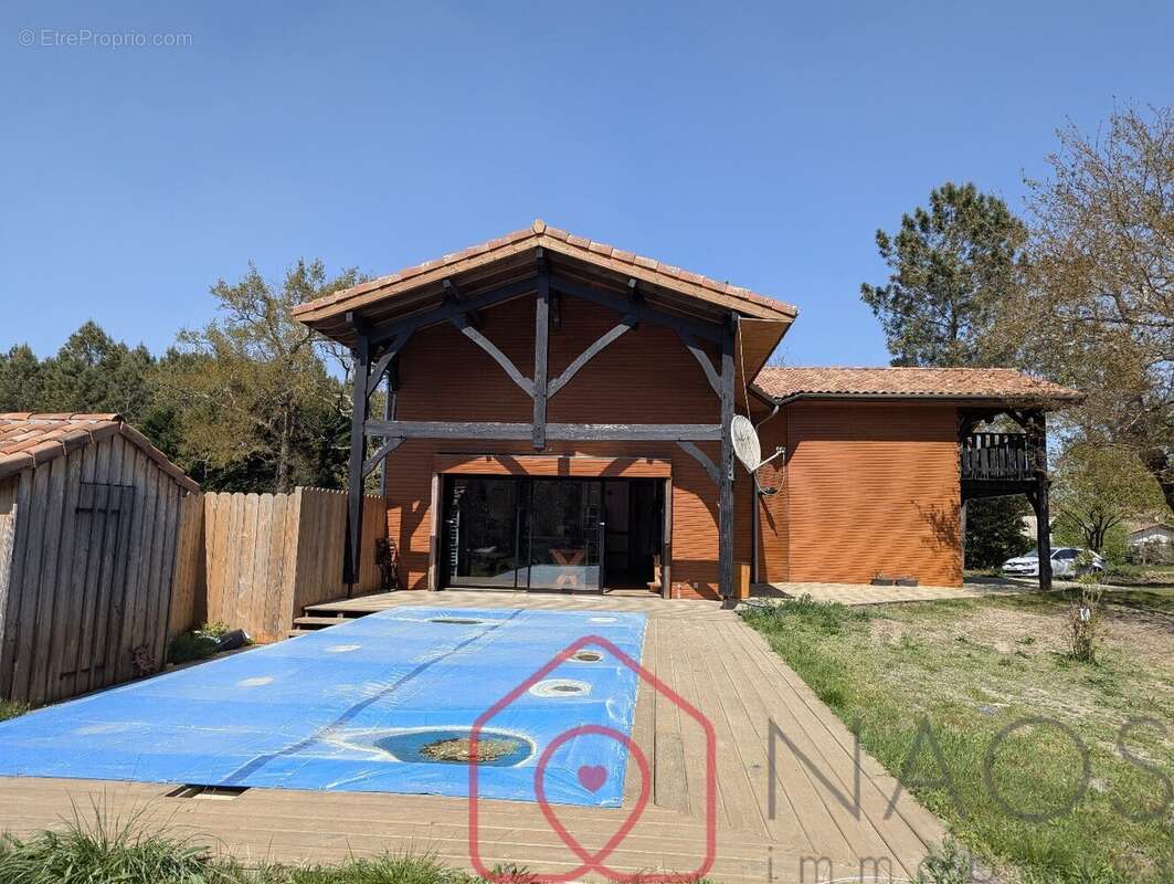 Maison à SAINT-PAUL-EN-BORN