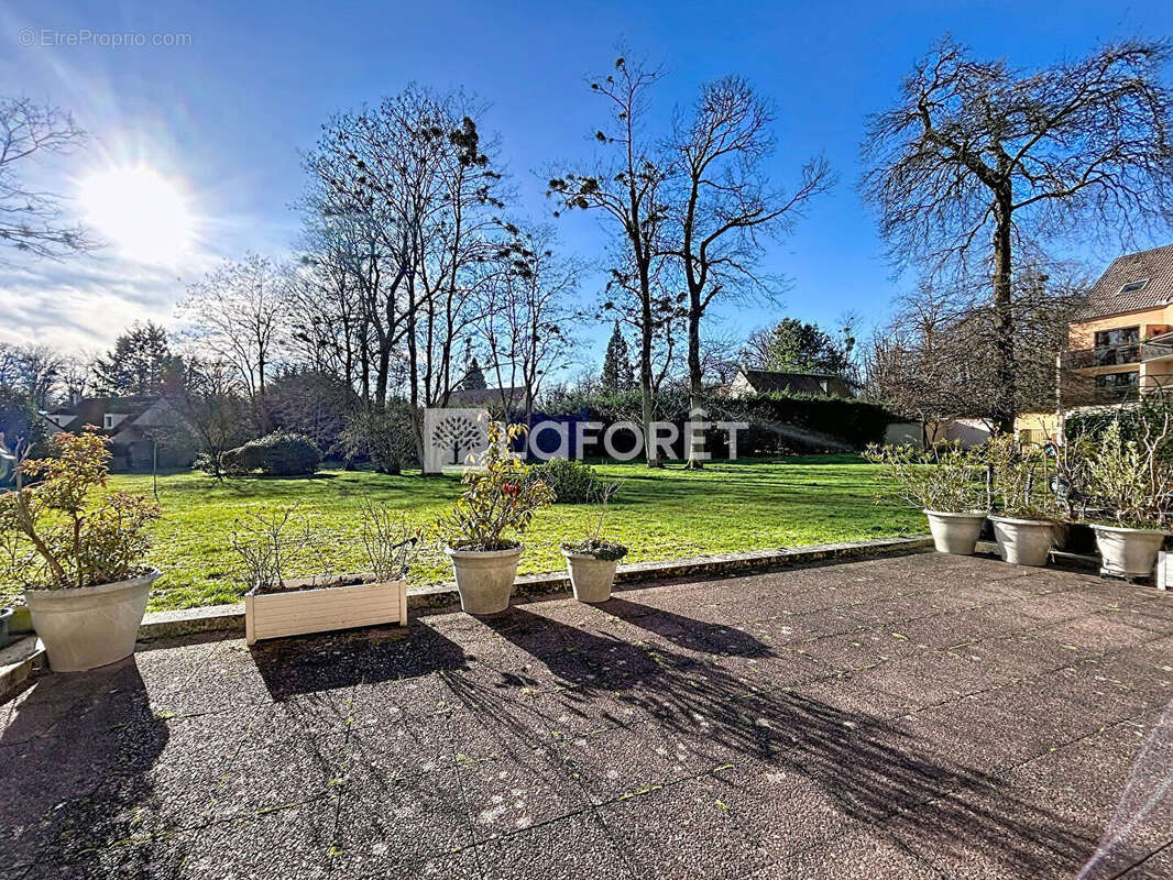 Appartement à VERNEUIL-SUR-SEINE