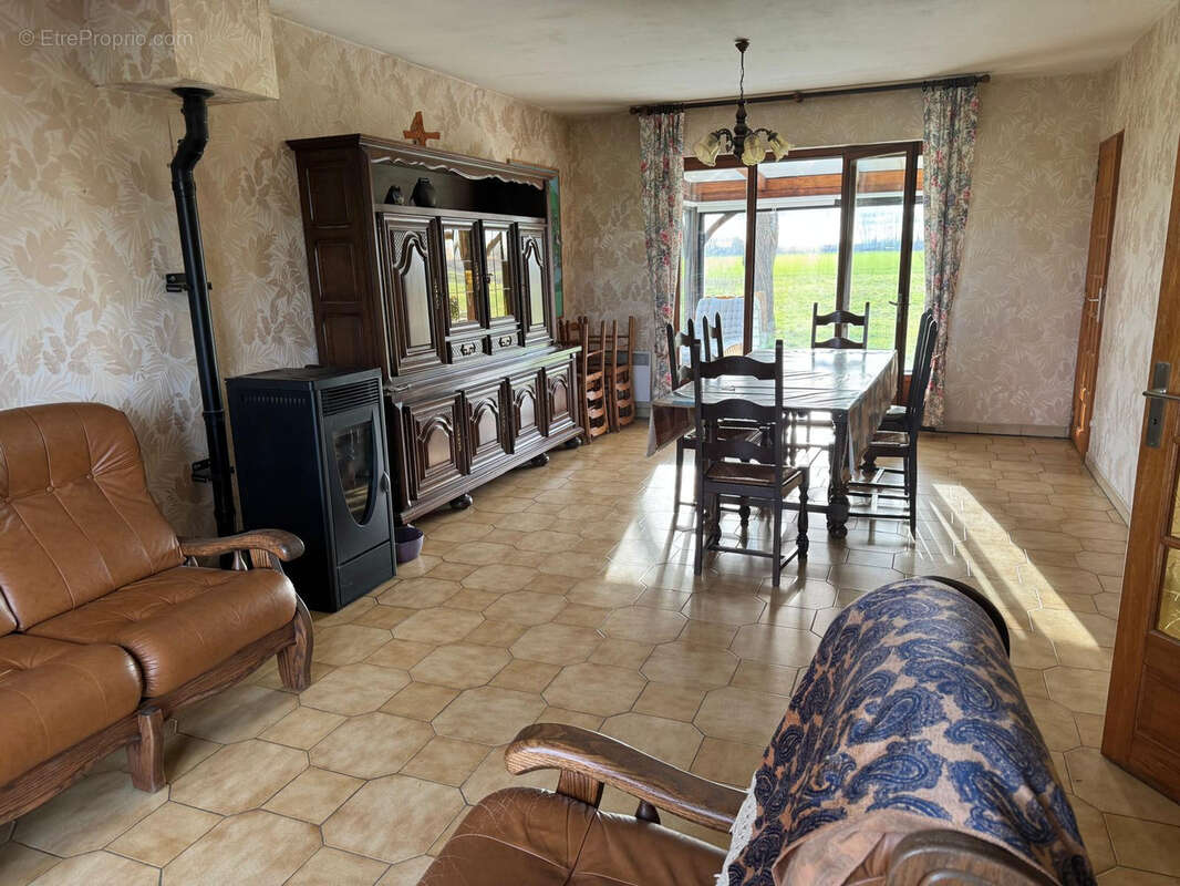 Maison à SAILLY-SUR-LA-LYS