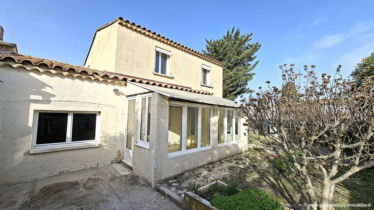 Maison à ROCHEFORT-DU-GARD