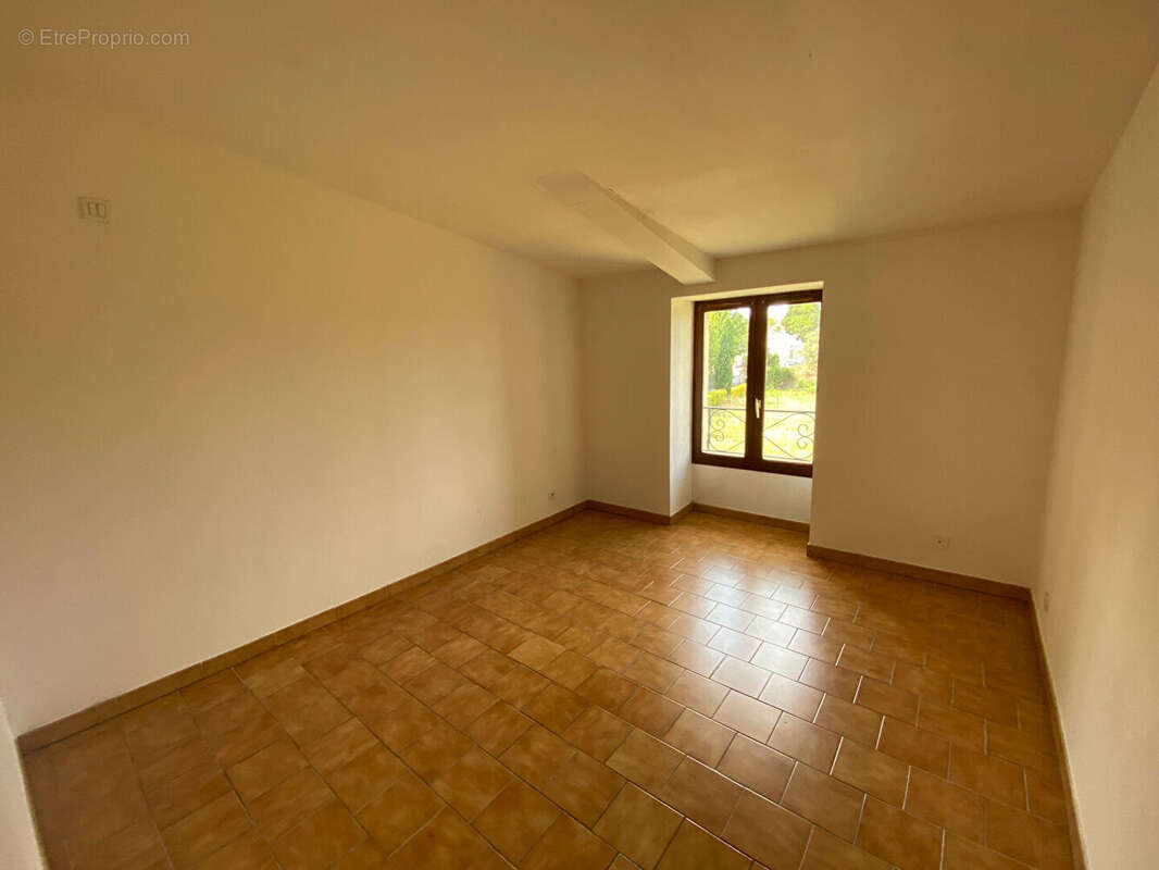 Maison à CHATEAURENARD