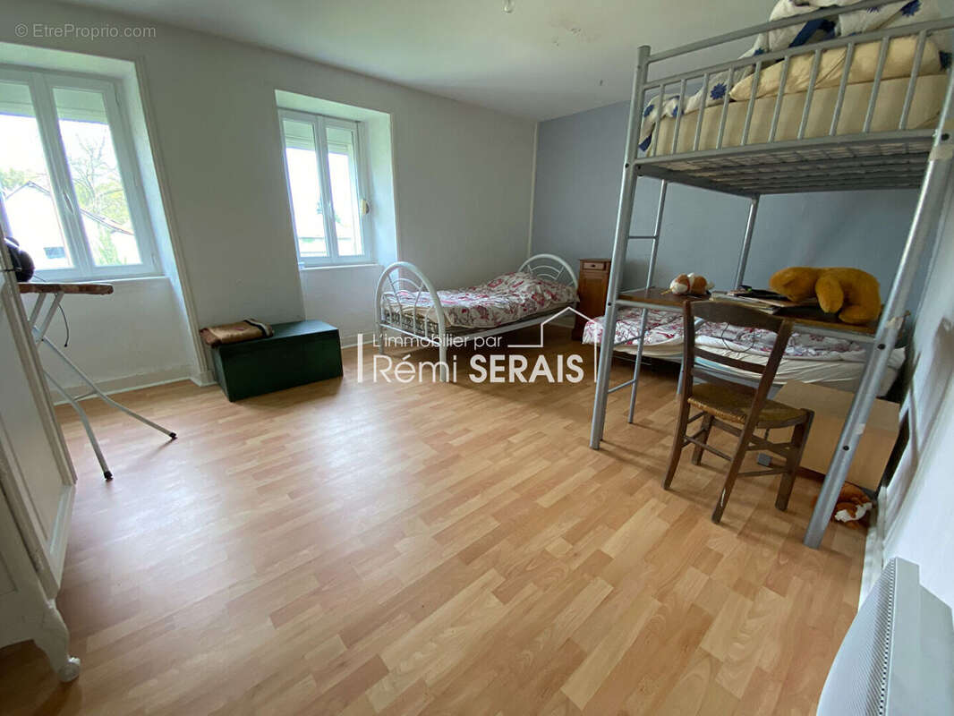 Maison à LA SELLE-LA-FORGE