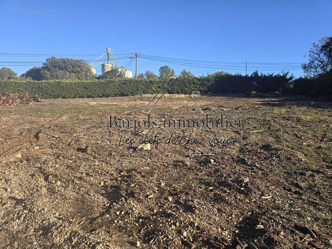 Terrain à FOX-AMPHOUX