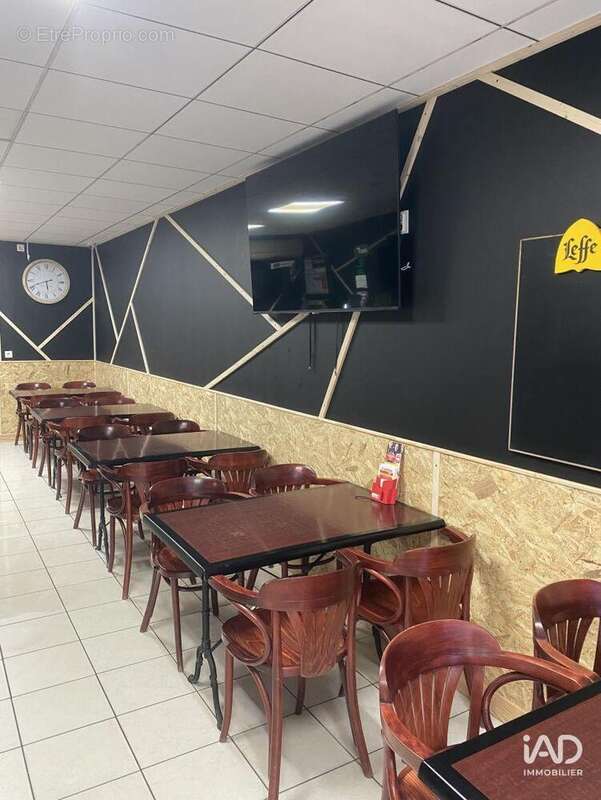 Photo 4 - Commerce à VARANGEVILLE