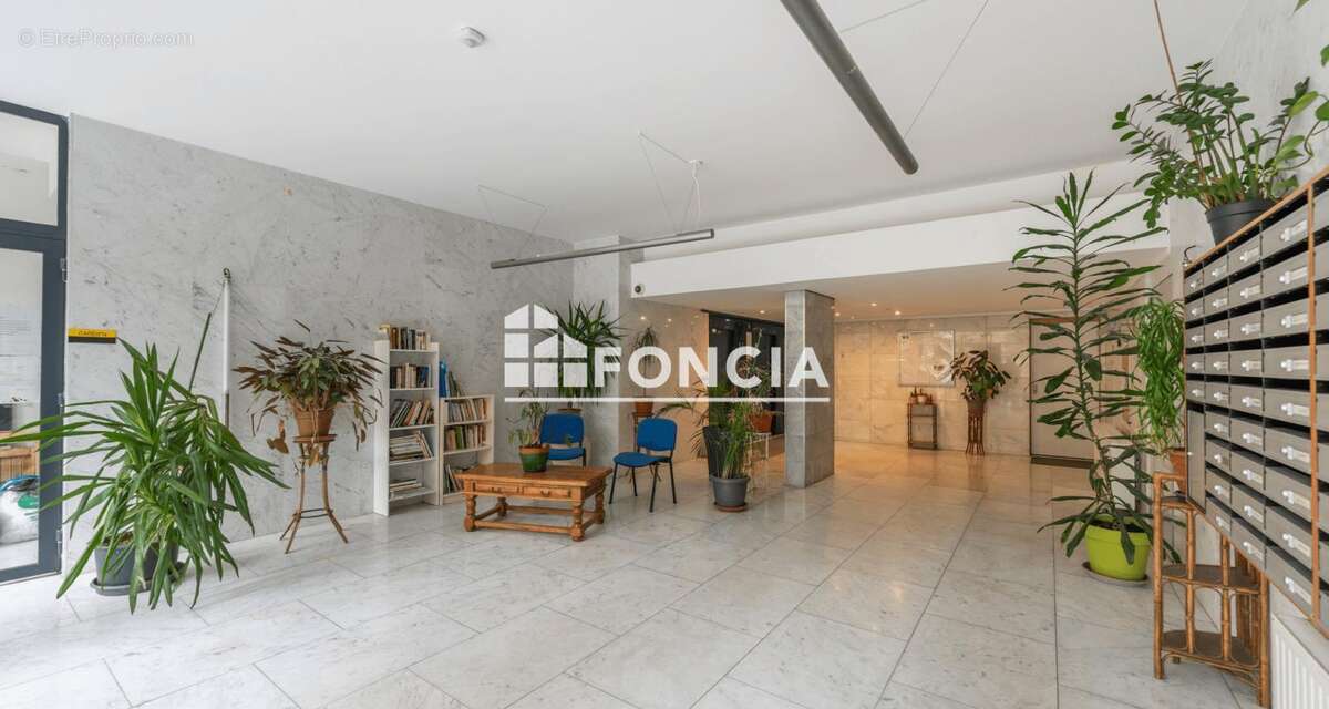 Appartement à PARIS-19E