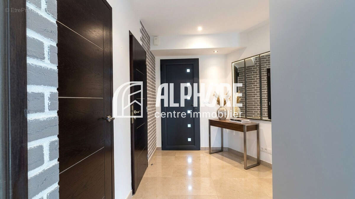 Maison à SAINT-LYPHARD