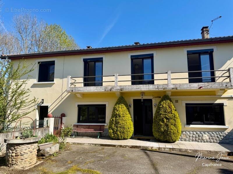 Maison à OSSUN