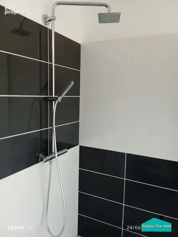 Maison de plain pied centre bourg TOUVOIS - photo 5