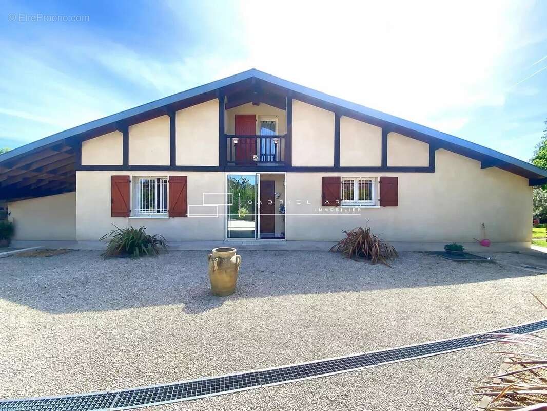 Maison à TOSSE