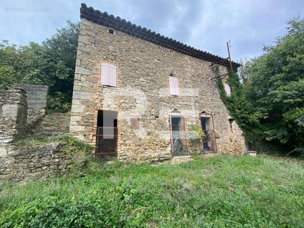 Maison à LAVAL-PRADEL