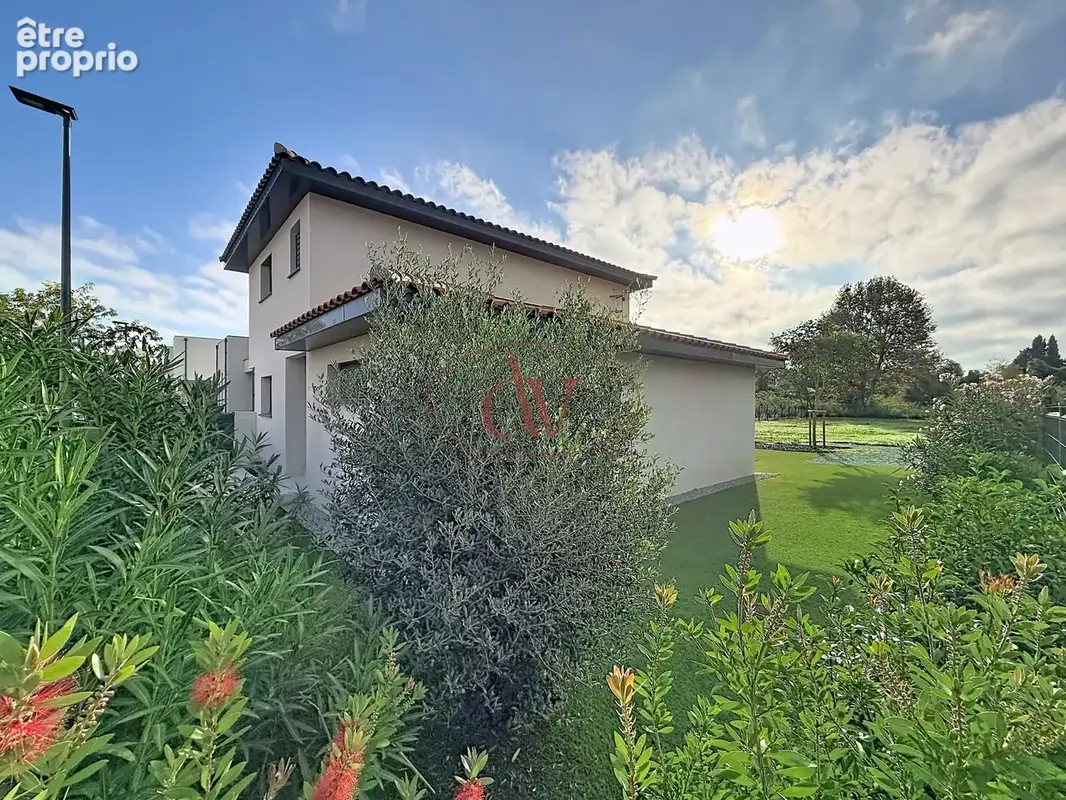 VILLA 146m2 sur une parcelle de 1649m2 SAINT-CYPRIEN - photo 1