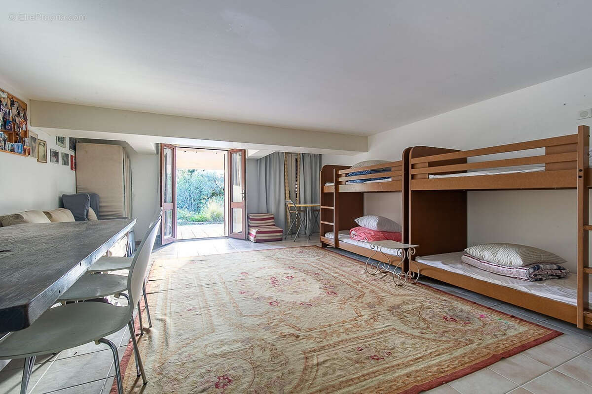 Maison à LE CASTELLET