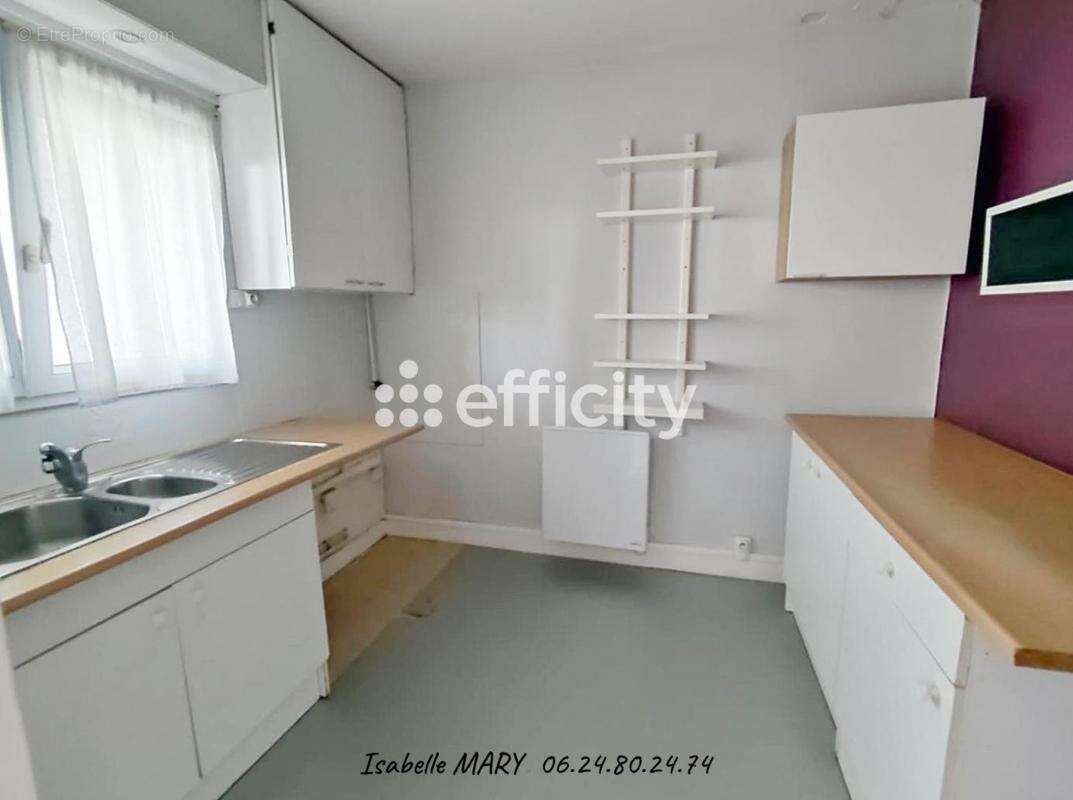 Appartement à FRESNES