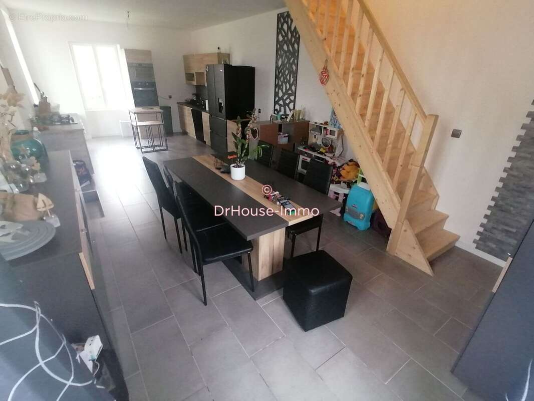 Maison à PORT-DE-PILES