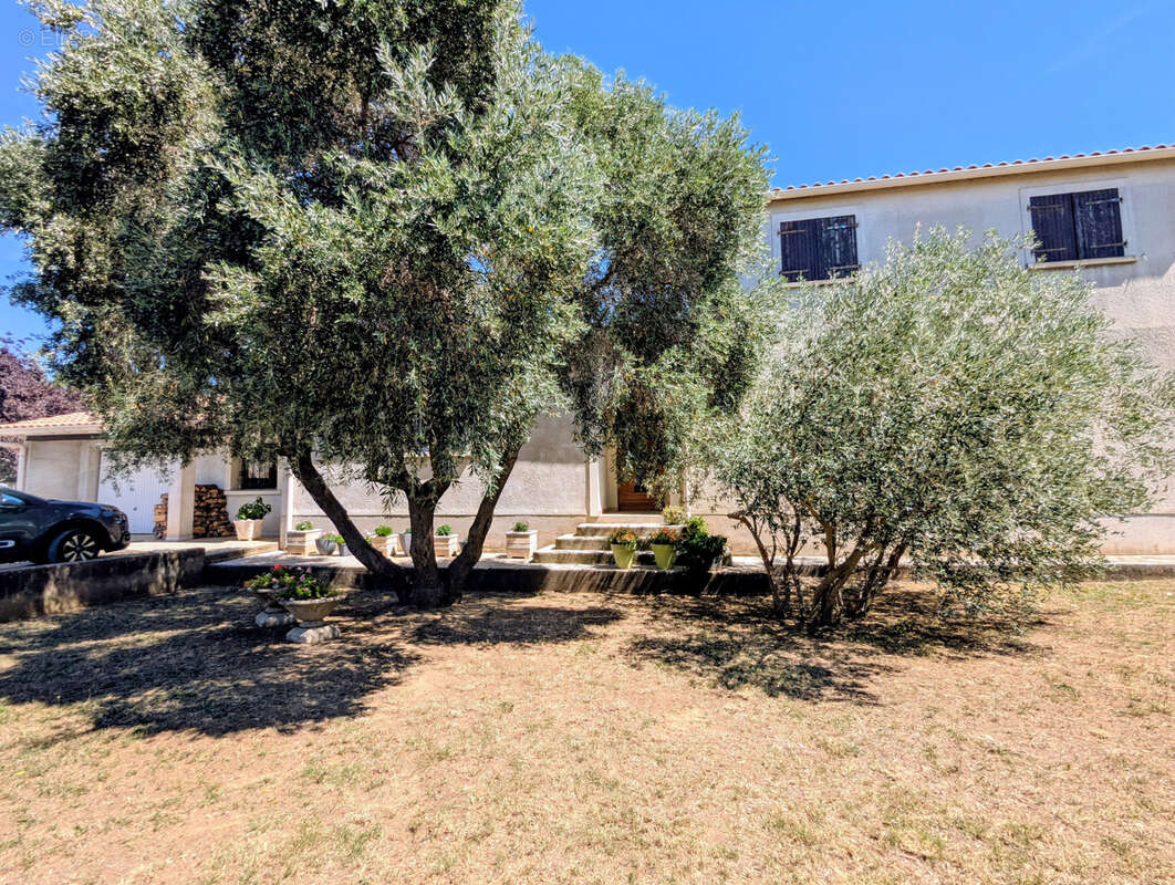 Maison à SAINTE-VALIERE