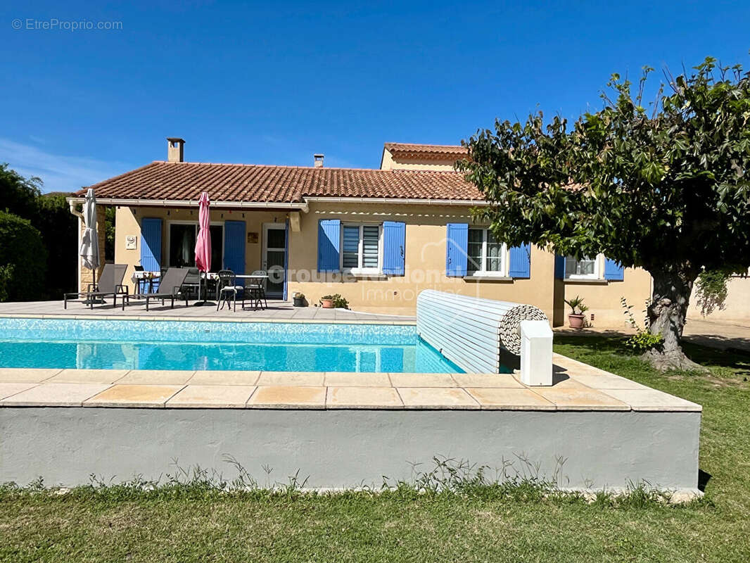 Maison à CHATEAURENARD