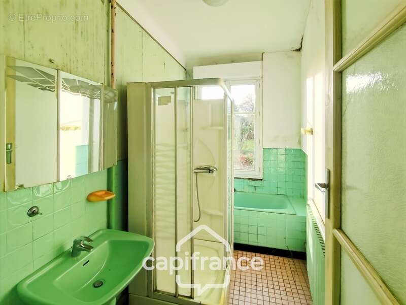 Maison à SAINTE-OSMANE