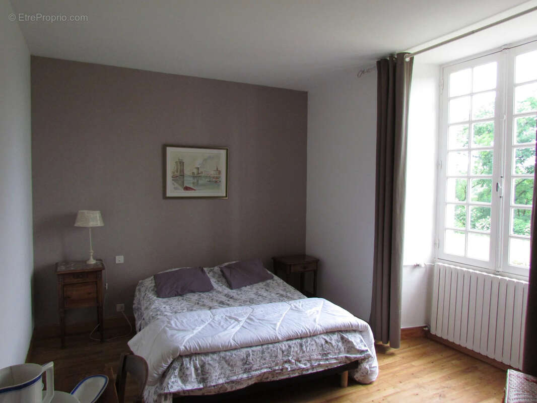 Maison à BERNAC