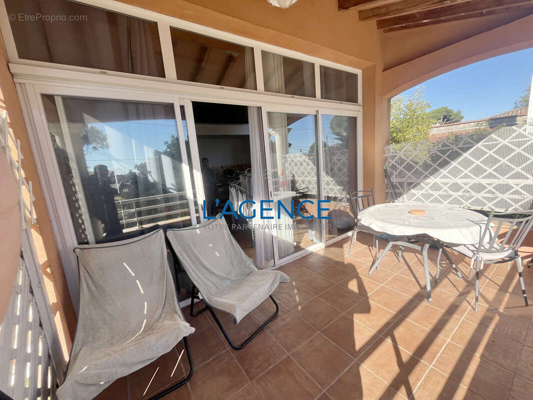 Appartement à HYERES