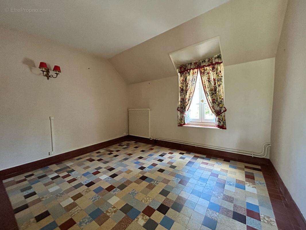 Charmante maison ancienne a raffraichir avec beaucoup de possibilites ! - photo 17