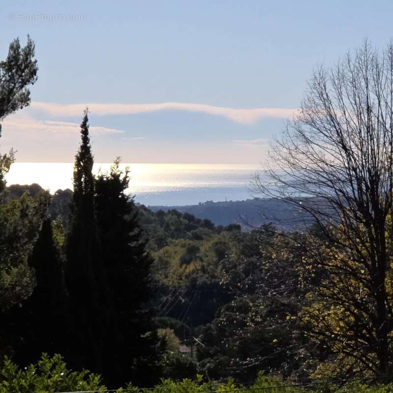 Appartement à VENCE